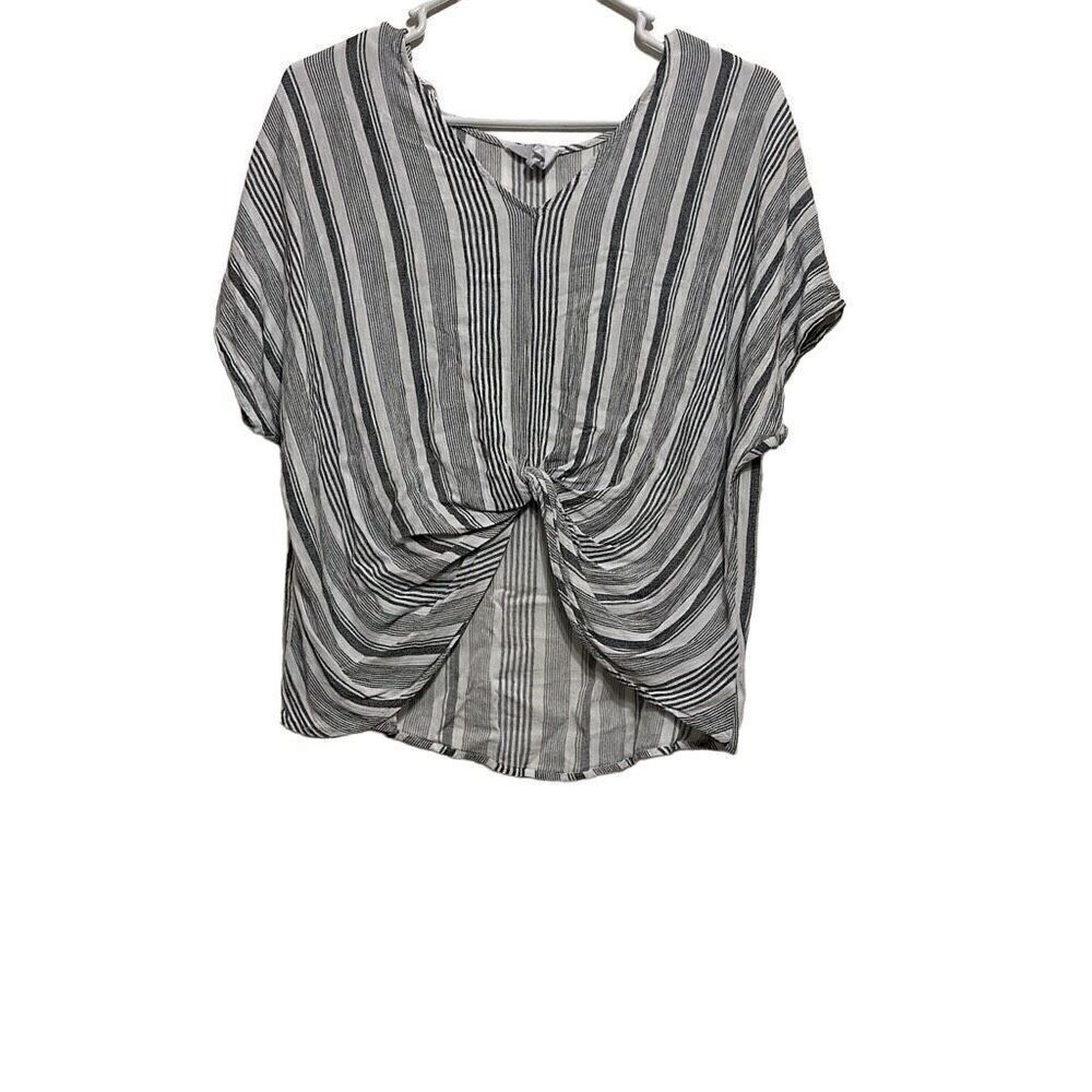 Sadie & Sage Women's Black & White Striped Tie Front Top Size Large